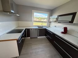 Appartement à louer, 81m², Saint-Max