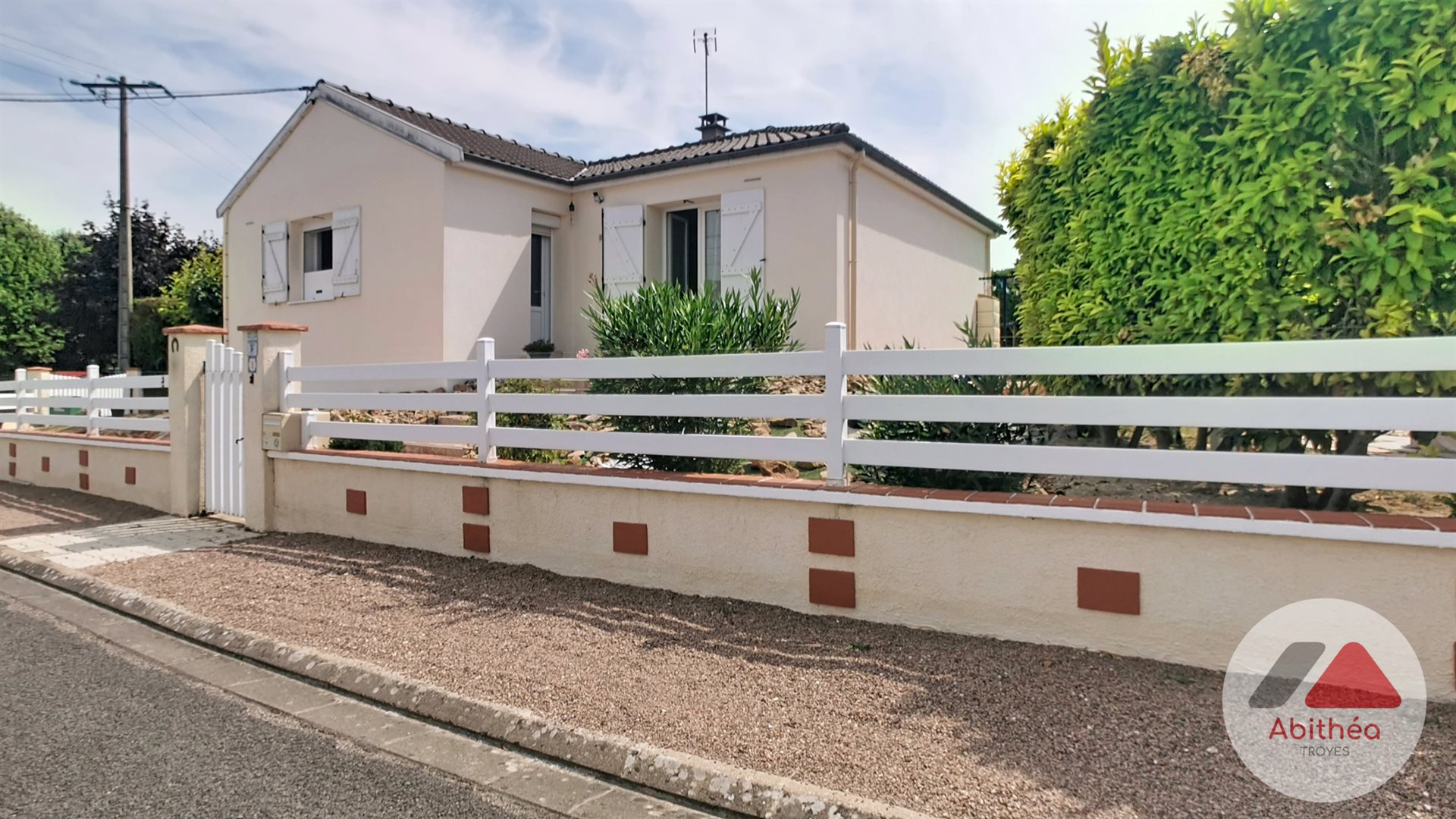 Maison à vendre, 85m², Saint-Lyé