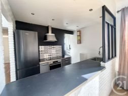 Maison à louer, 114m², Garches