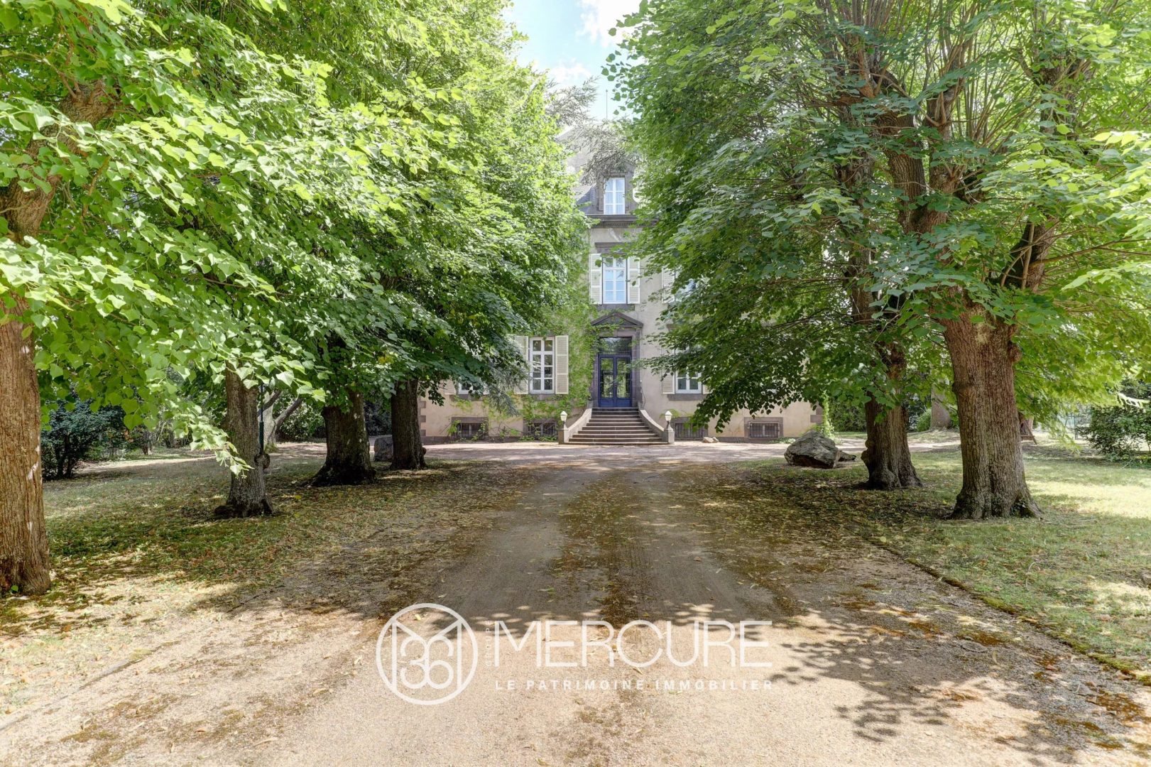 Maison à vendre, 766m², Blanzat