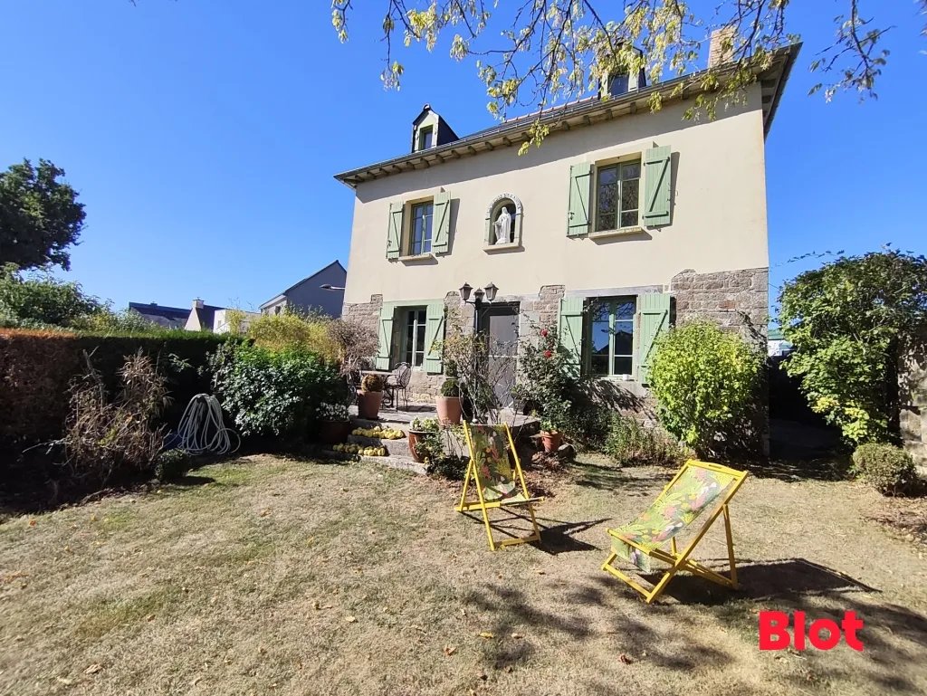 Maison à vendre, 129m², Montreuil-le-Gast