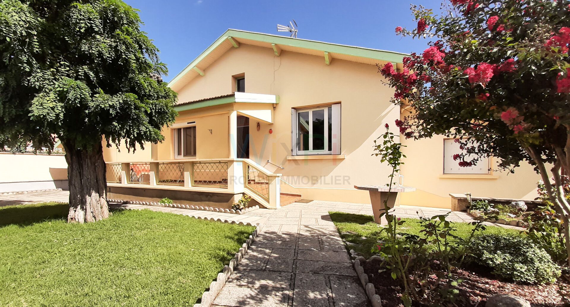 Maison à vendre, 1m², Mours-Saint-Eusèbe