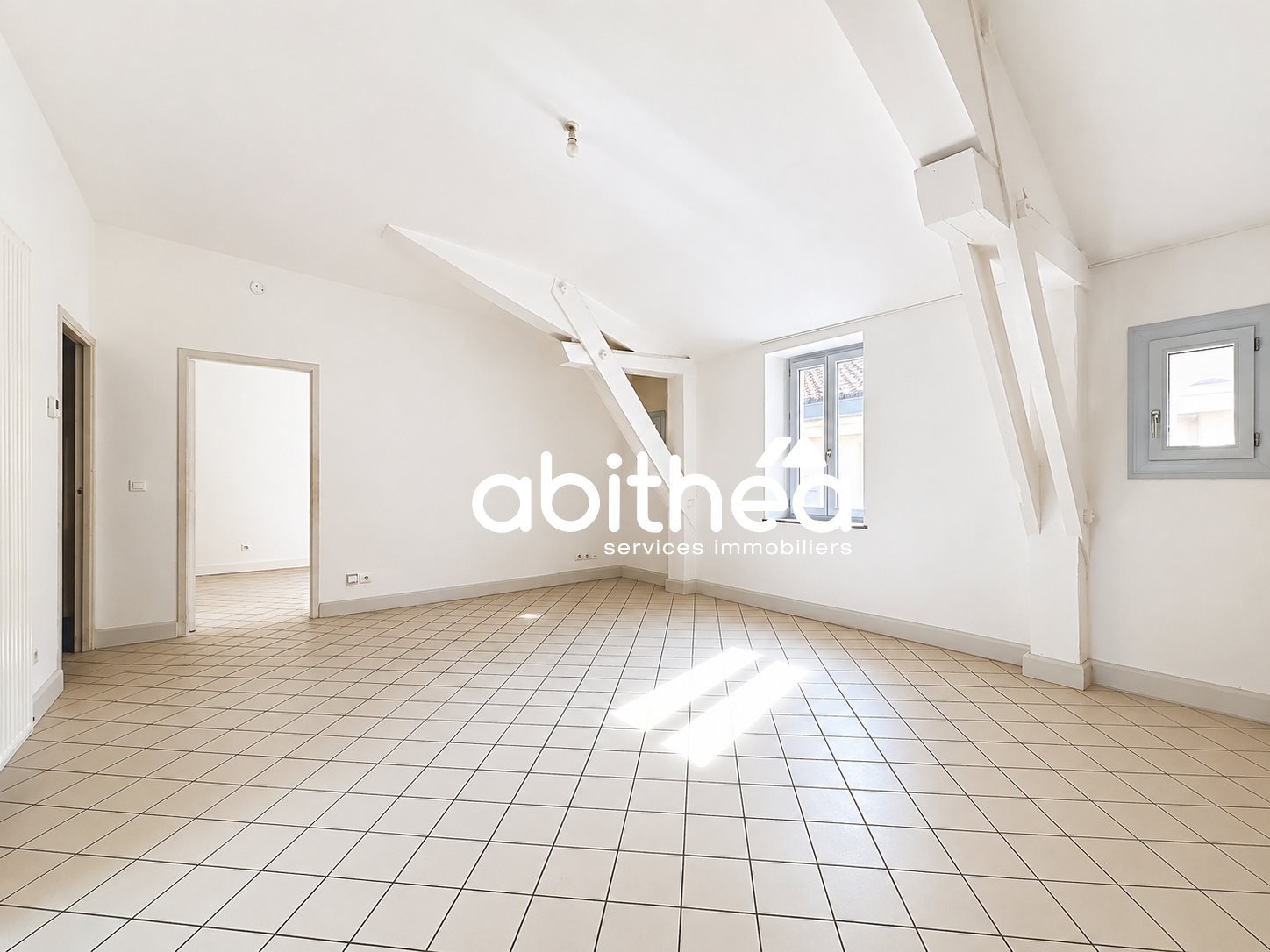 Appartement à louer, 74m², Béziers