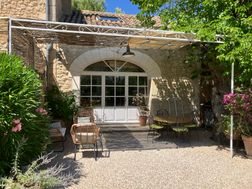 Appartement à louer, 70m², Robion