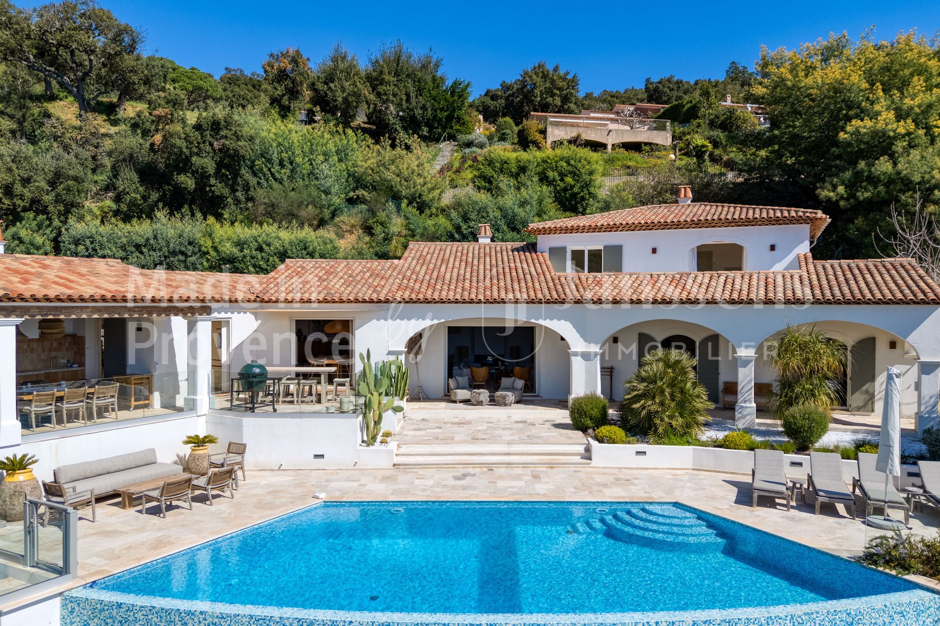 Maison à louer, 300m², La Croix-Valmer