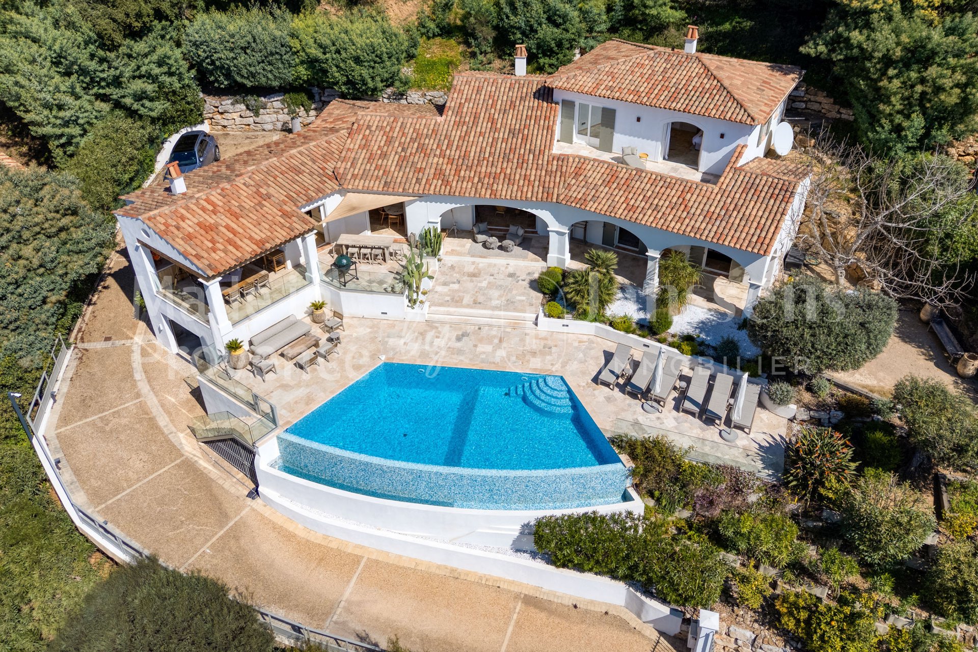 Maison à louer, 300m², La Croix-Valmer