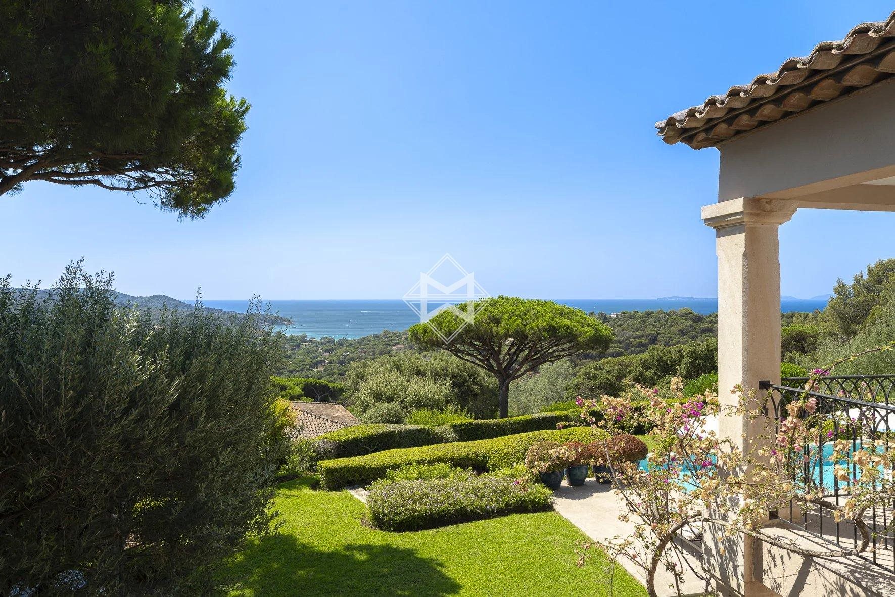 Maison à louer, 220m², La Croix-Valmer