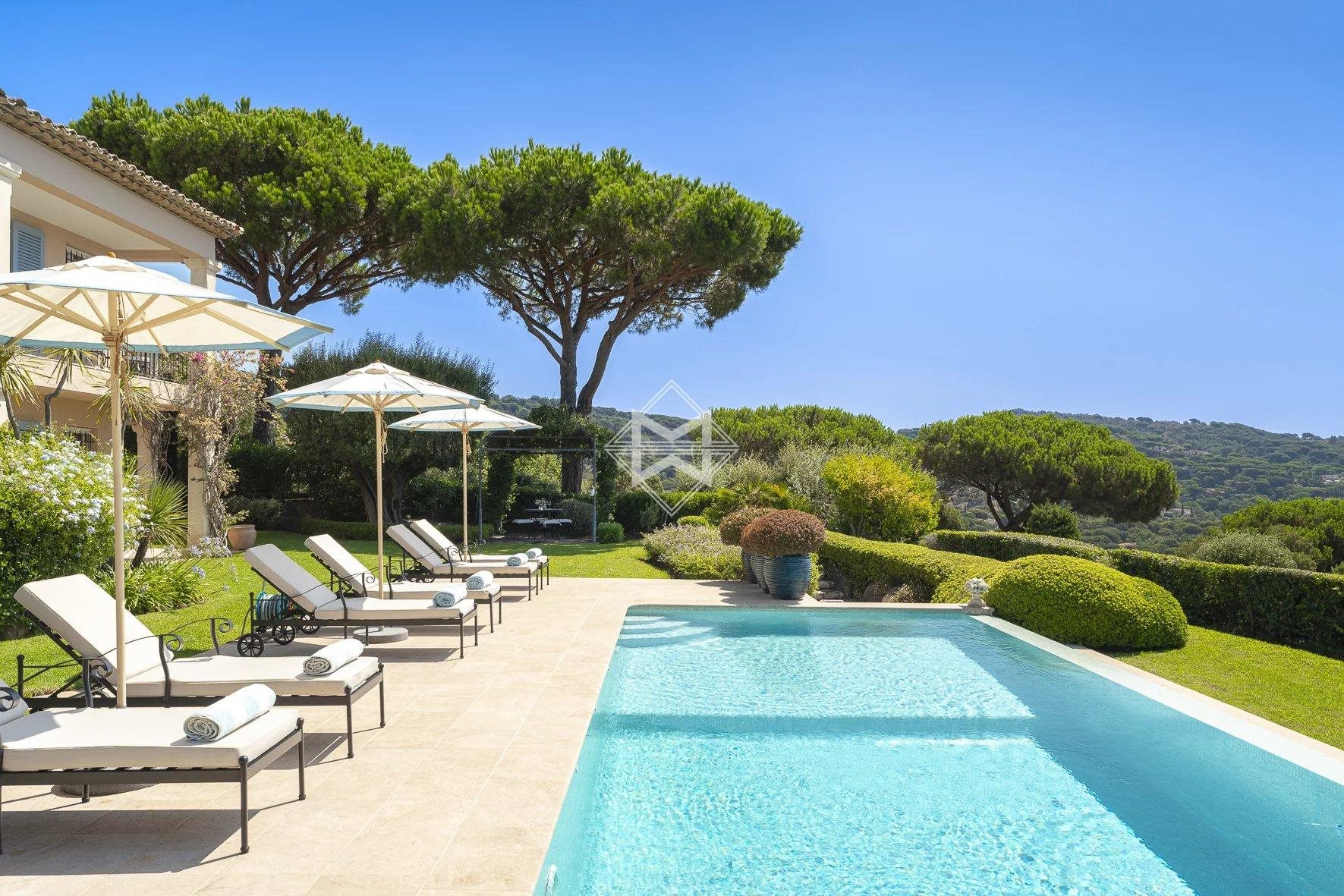 Maison à louer, 220m², La Croix-Valmer