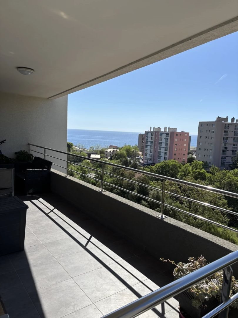 Appartement à vendre, 81m², Bastia
