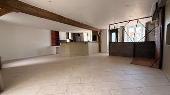 Maison à louer, 152m², Saint-Jean-de-la-Ruelle