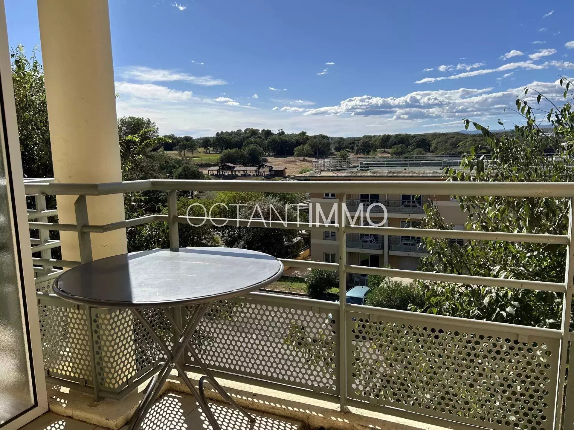 Appartement à louer, 21m², Biot