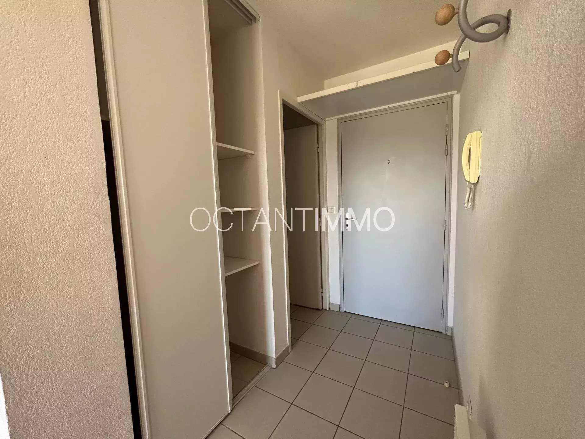 Appartement à louer, 21m², Biot