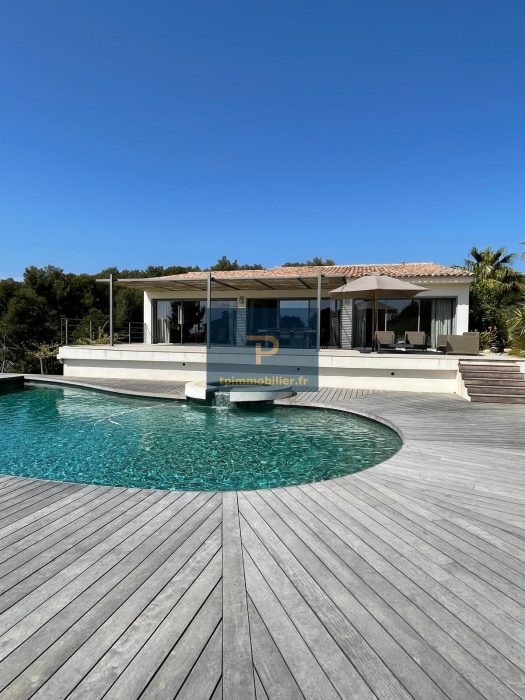 Maison à vendre, 210m², Saint-Cyr-sur-Mer