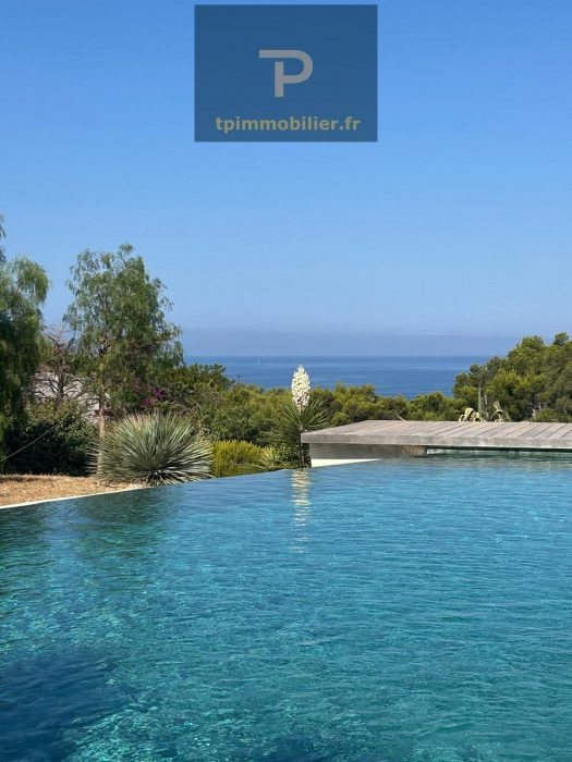 Maison à vendre, 210m², Saint-Cyr-sur-Mer