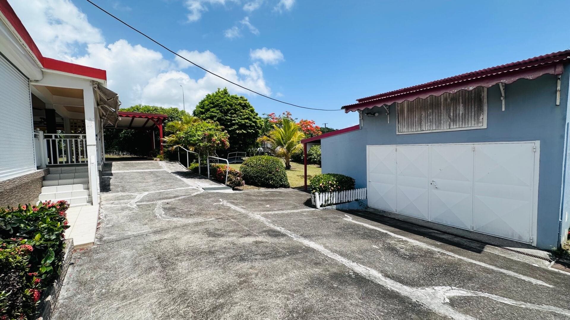 Maison à vendre, 152m², La Celle-sous-Gouzon