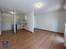 Appartement à louer, 29m², Vedène