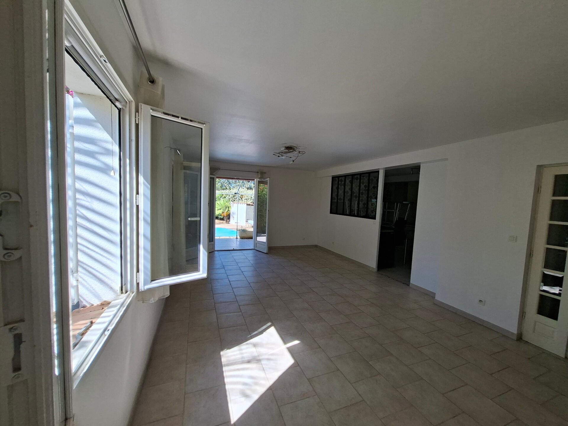 Maison à louer, 100m², Saint-Cyr-sur-Mer
