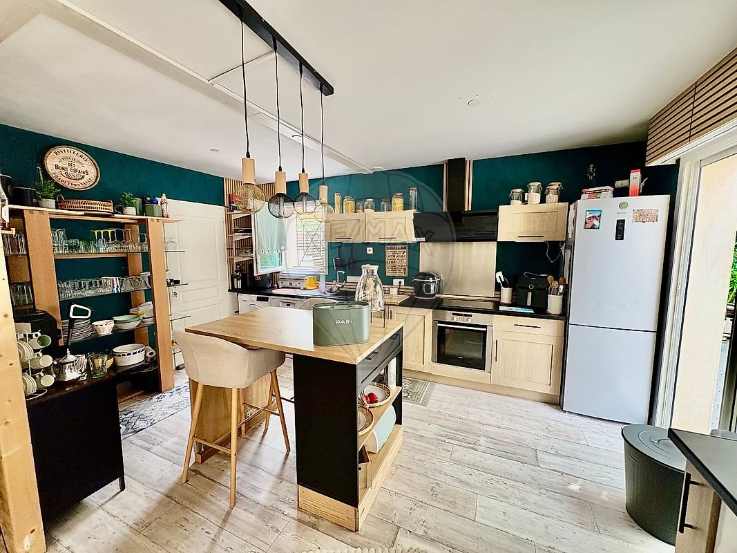Maison à vendre, 127m², Gémozac