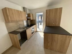 Maison à louer, 109m², Riez