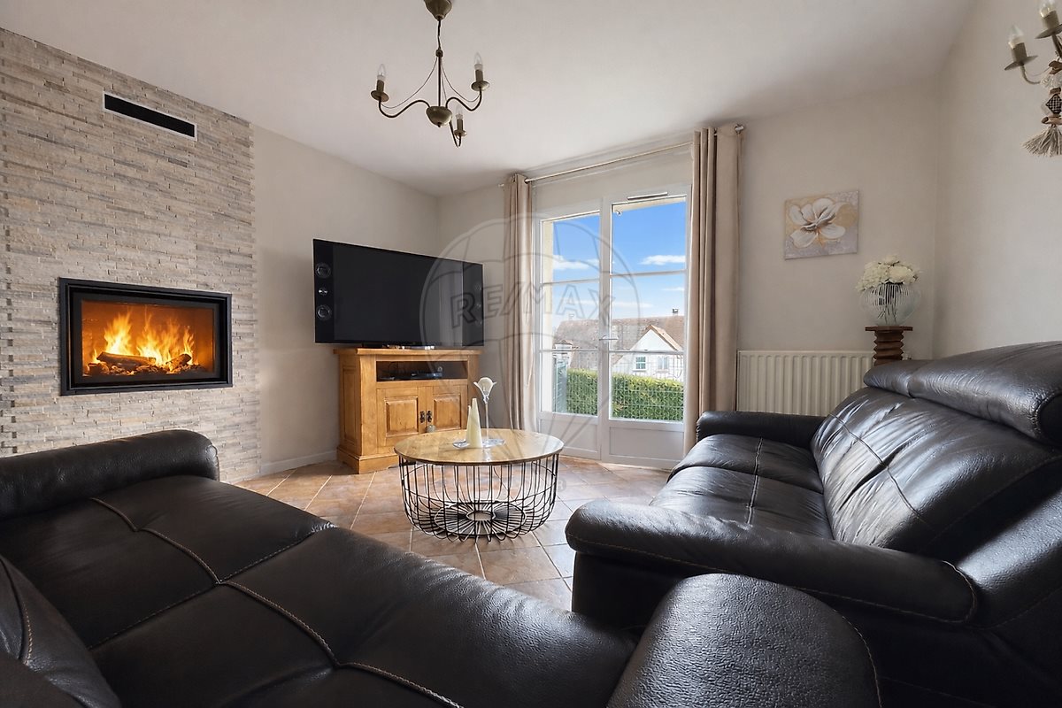 Maison à vendre, 177m², Verneuil-en-Halatte