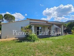 Maison à louer, 180m², Bonnieux