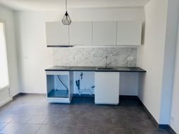 Appartement à louer, 54m², Velleron