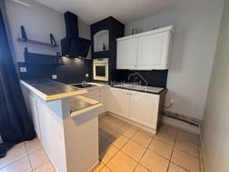 Maison à louer, 77m², Monteux