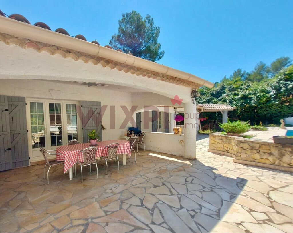 Maison à vendre, 160m², Tourrettes