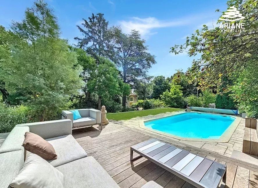 Maison à vendre, 230m², Vénissieux