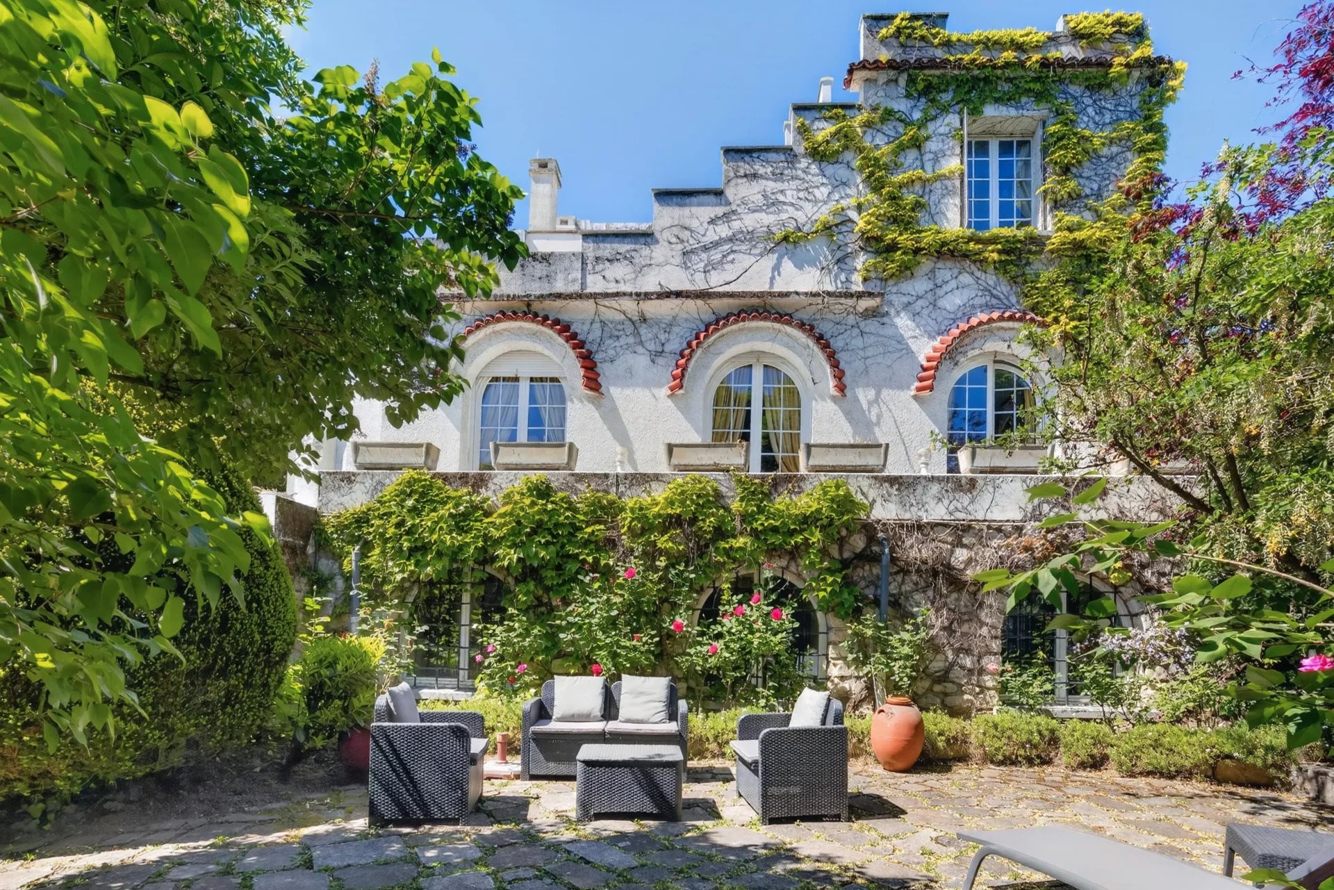 Maison à vendre, 402m², Suresnes