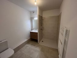 Appartement à louer, 40m², Nîmes