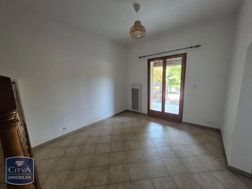 Maison à louer, 71m², Mormoiron