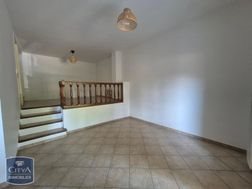 Maison à louer, 71m², Mormoiron