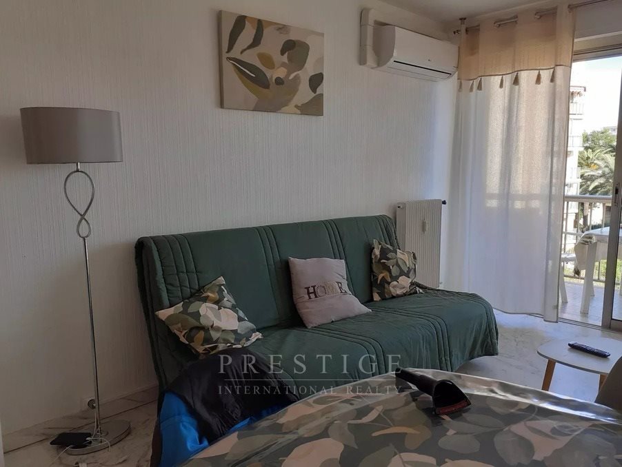 Appartement à louer, 49m², Antibes