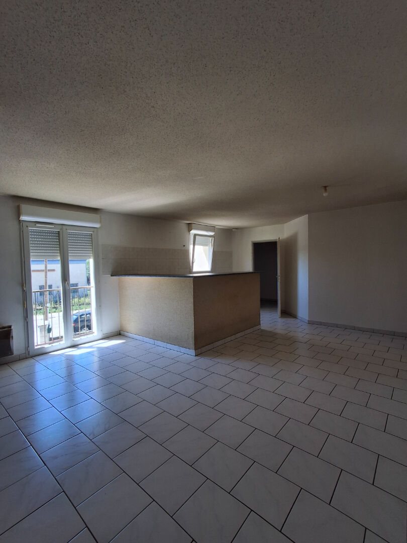 Appartement à louer, 72m², Leyr