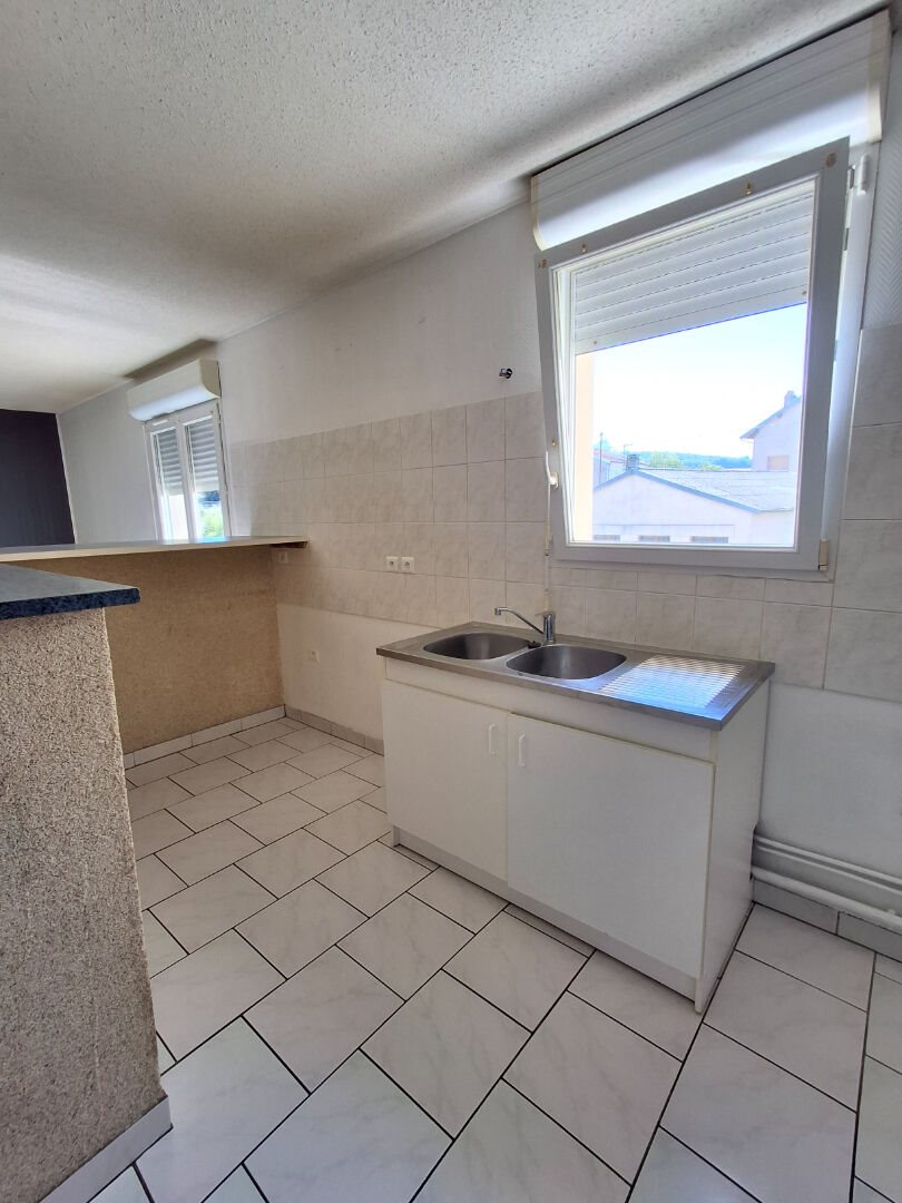 Appartement à louer, 72m², Leyr