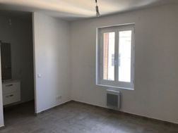 Appartement à louer, 42m², Caromb