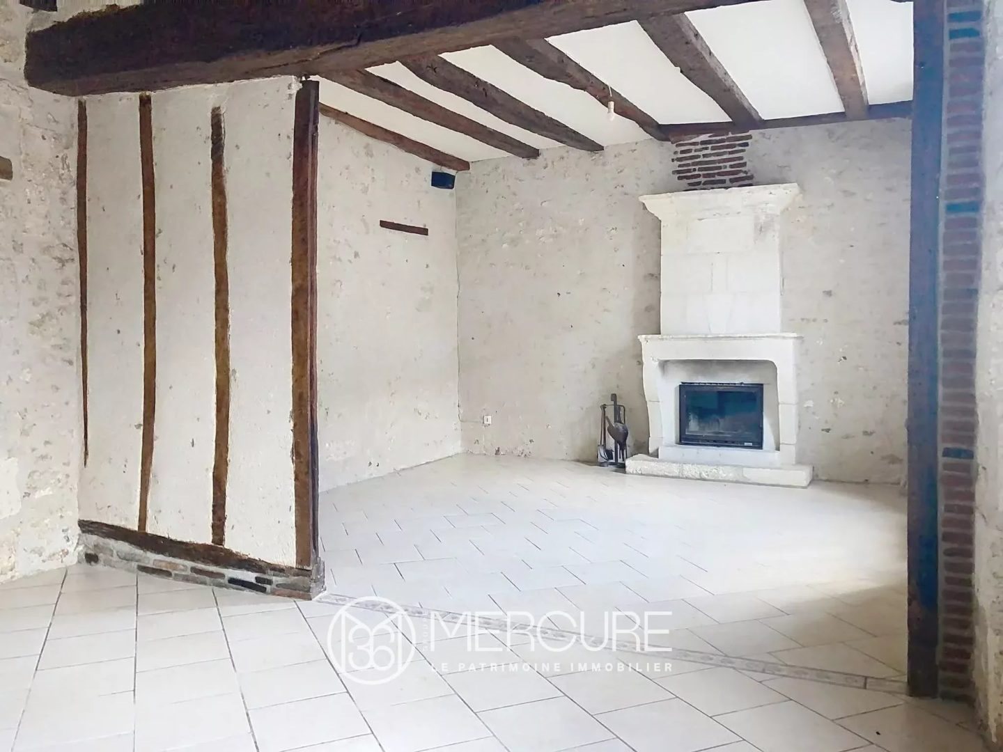 Maison à vendre, 180m², Tournon-Saint-Martin