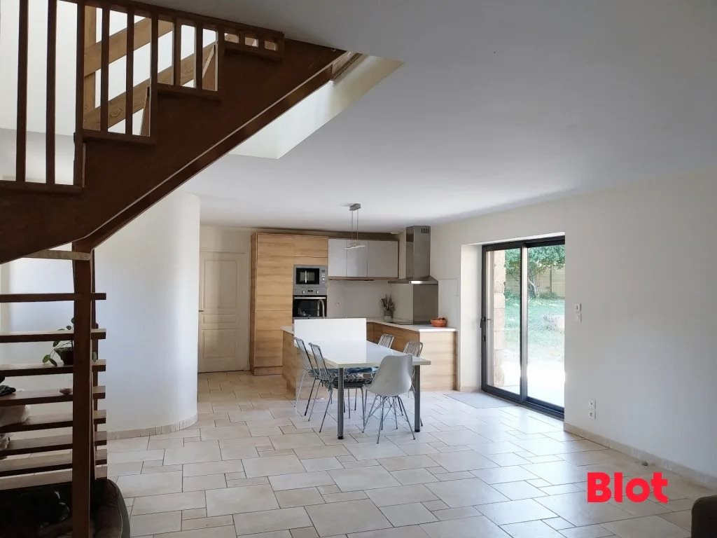 Maison à vendre, 197m², Saint-Germain-en-Coglès