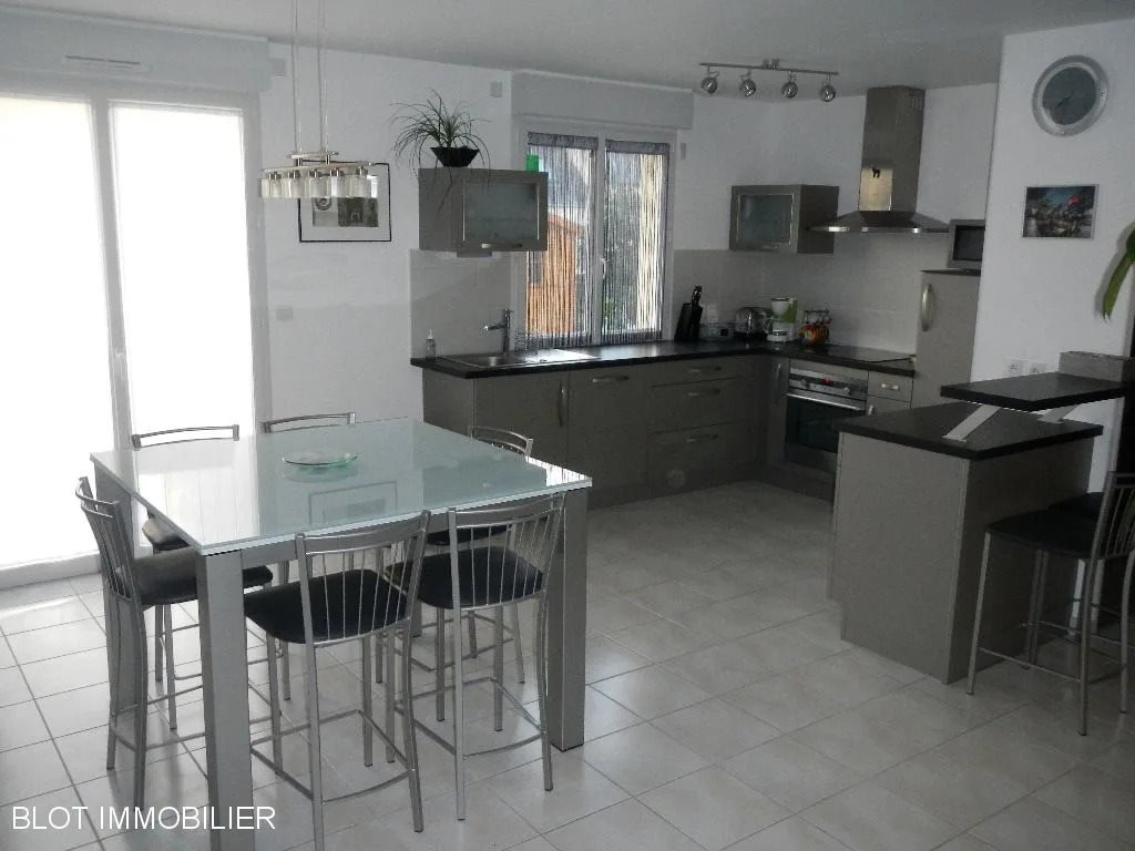 Maison à louer, 100m², Châteaubourg