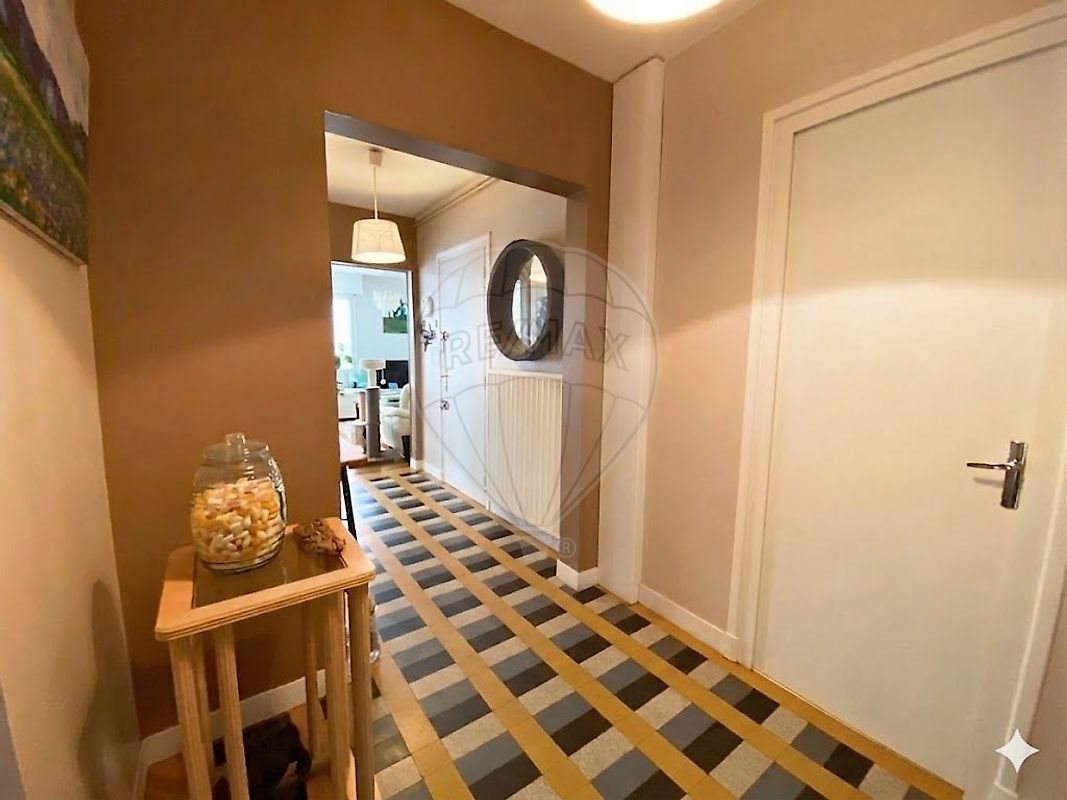 Appartement à vendre, 77m², Royan