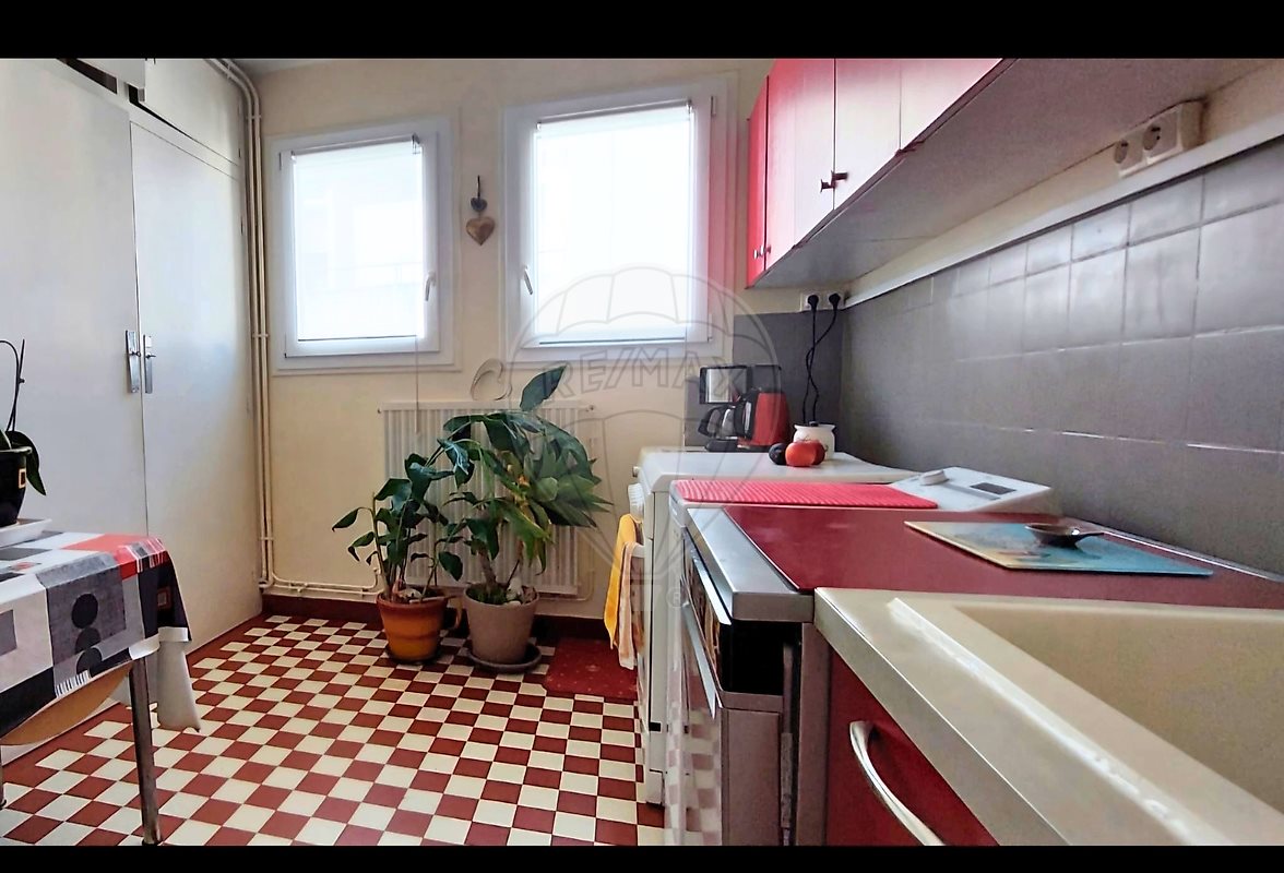Appartement à vendre, 77m², Royan