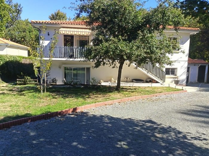 Maison à vendre, 168m², Saint-Georges-des-Coteaux