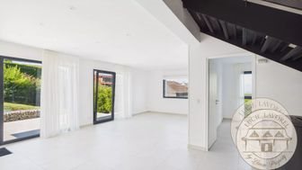 Maison à louer, 116m², Saint-Cergues