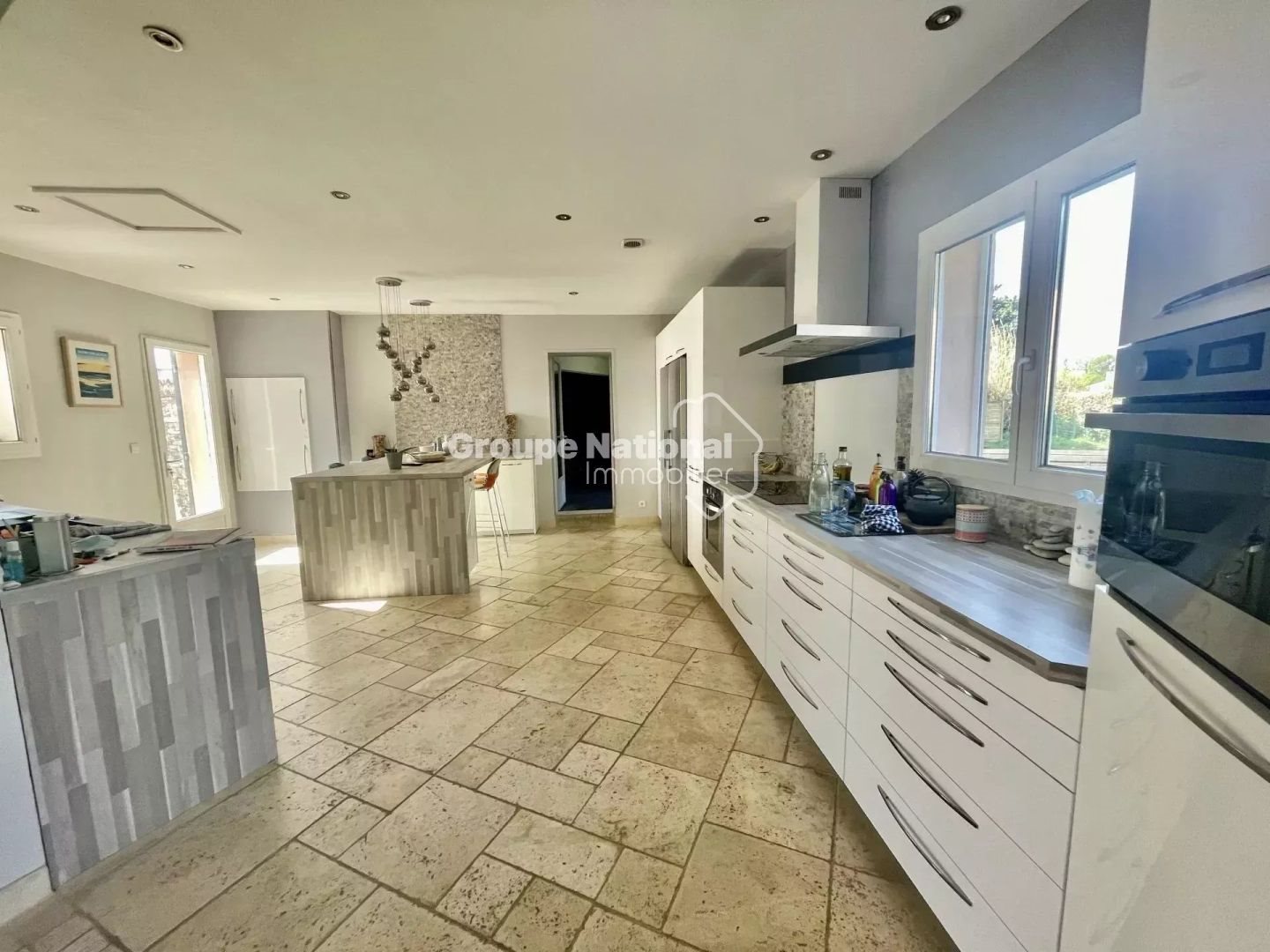 Maison à vendre, 160m², Eyguières