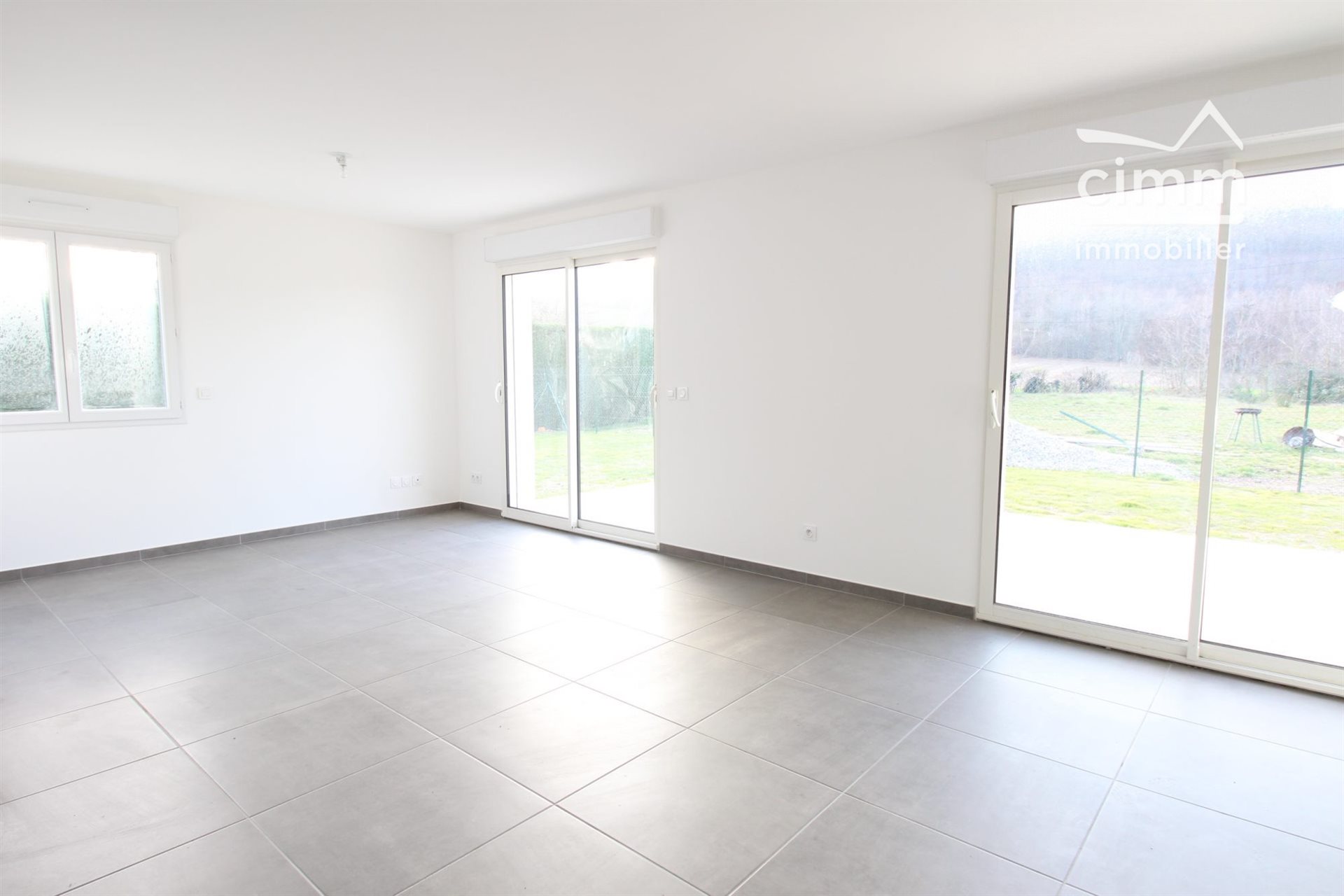Maison à louer, 84m², Viriville