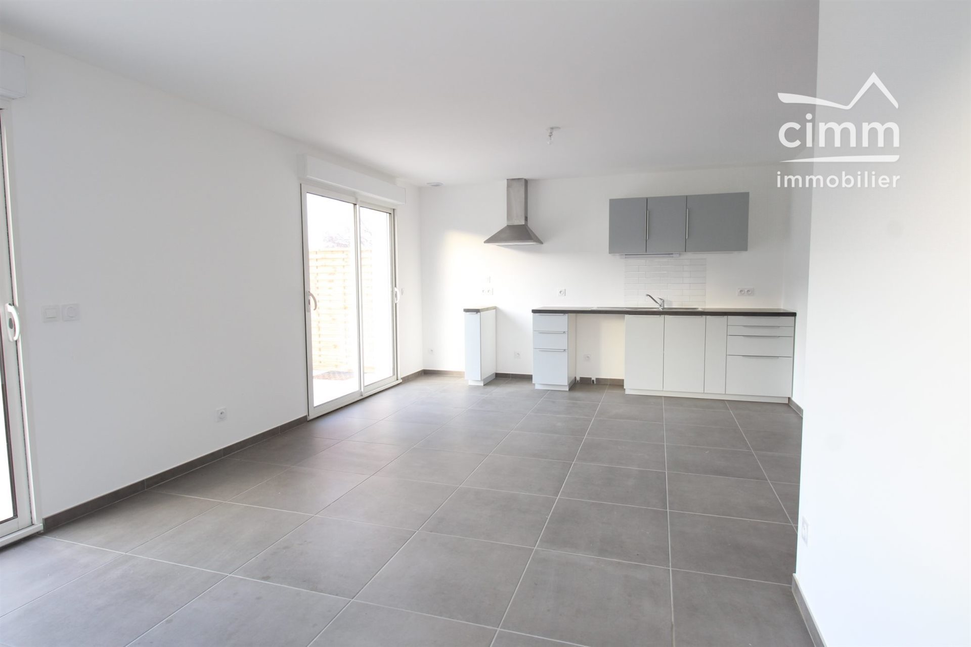 Maison à louer, 84m², Viriville