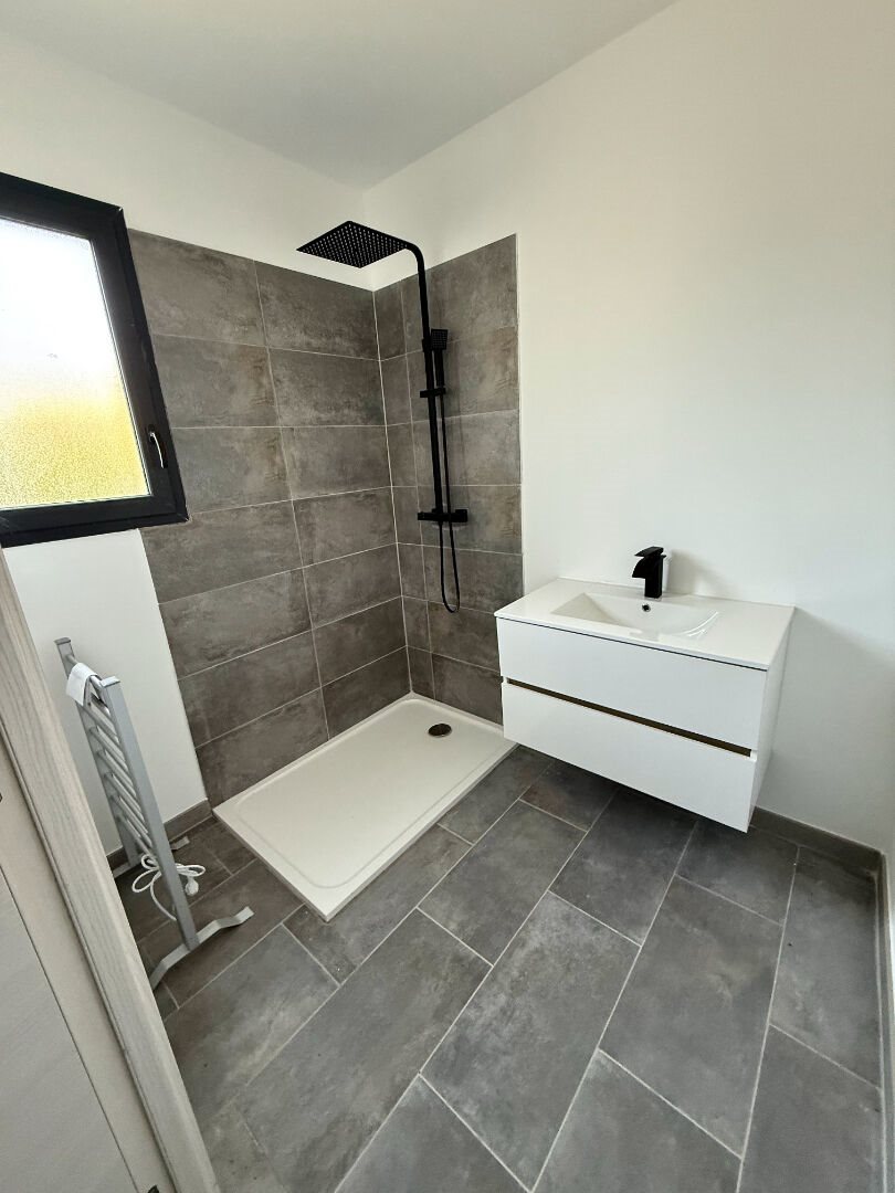 Maison à vendre, 42m², Saint-Julien-de-Peyrolas