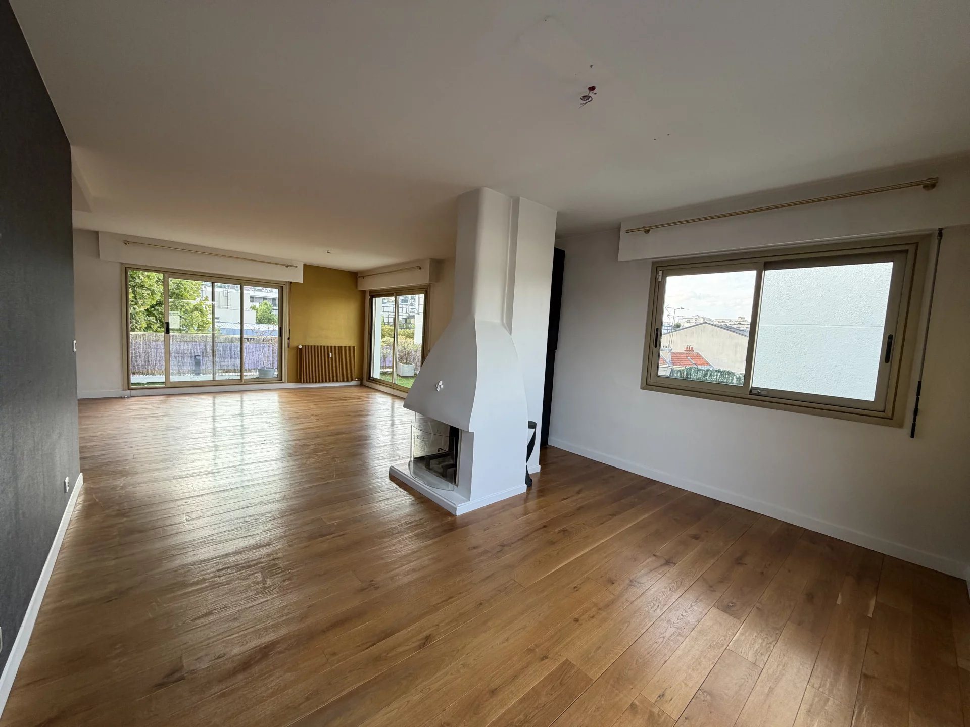 Appartement à louer, 122m², Suresnes