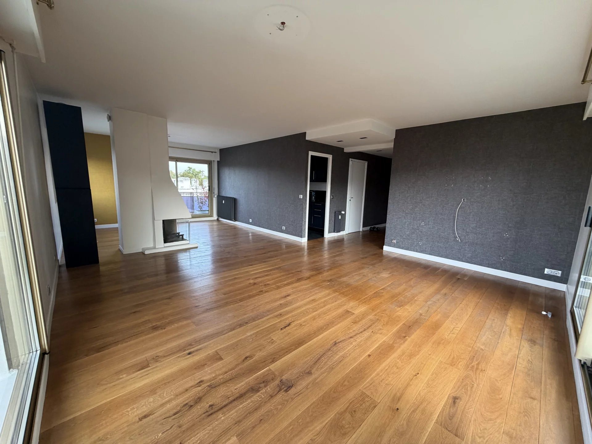 Appartement à louer, 122m², Suresnes
